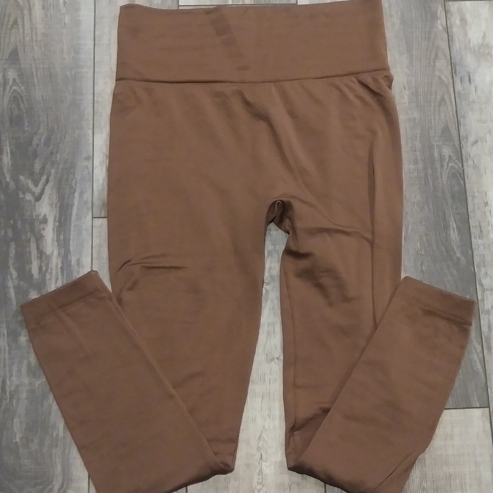 New Directions Butter Leggings